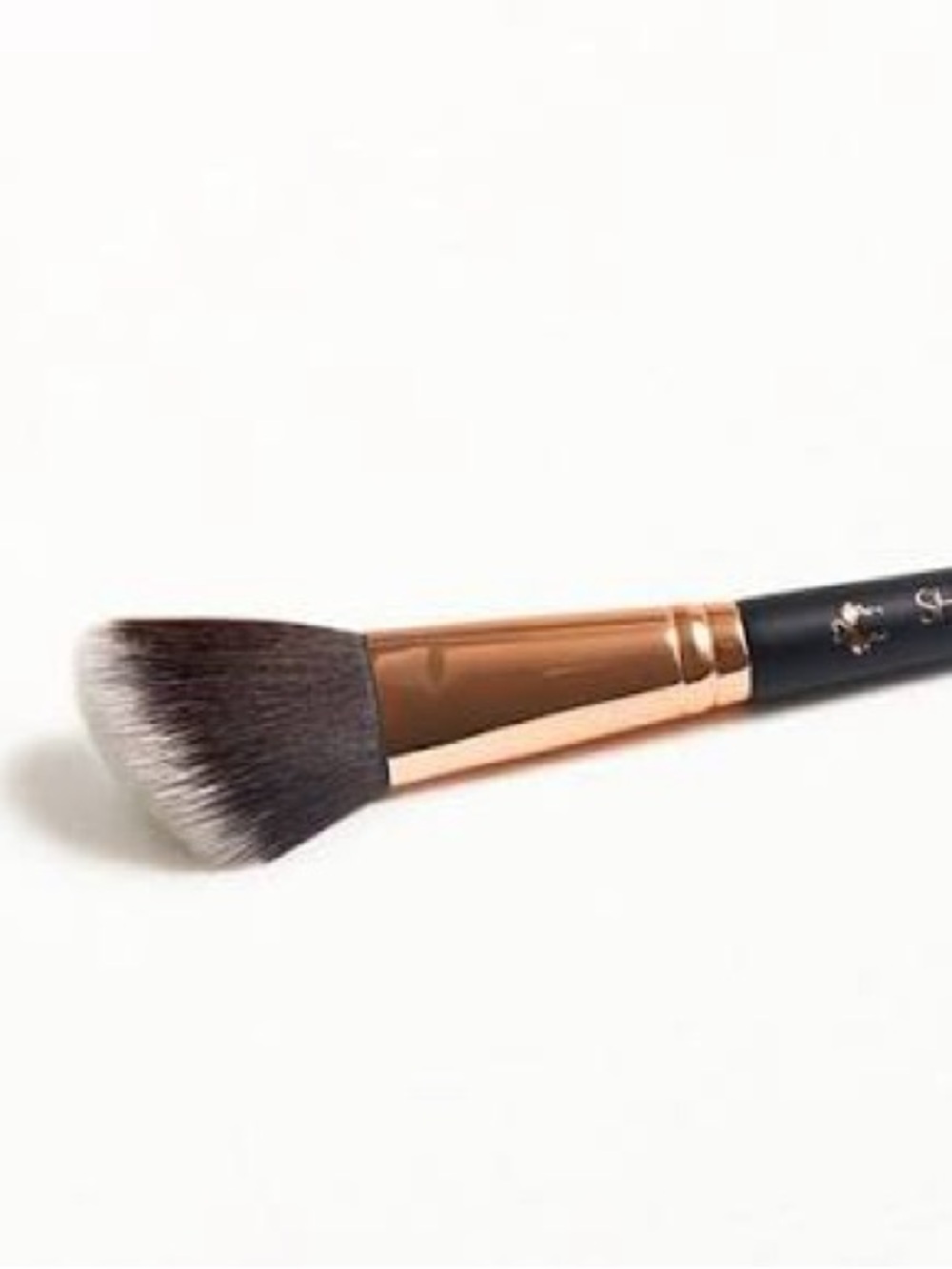 Professional Angled Contour Brush - Black Handle with Rose Gold Ferrule